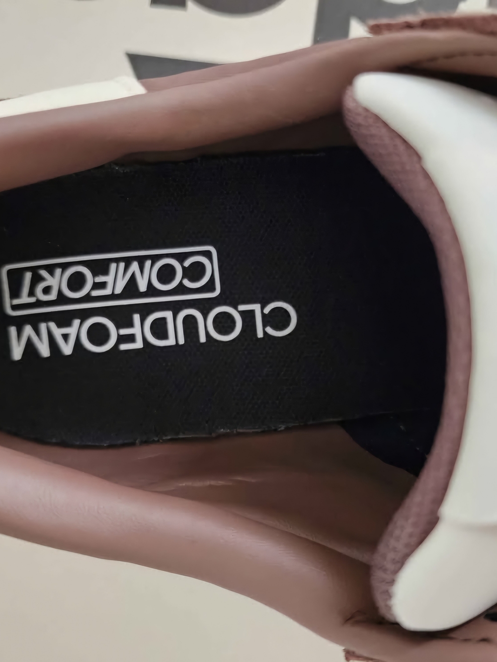 adidas Brown & Cream Retro Runner Sneakers NEW ✨️ Women's ADIDAS RUN 70S 2.0 - Picture 4 of 7